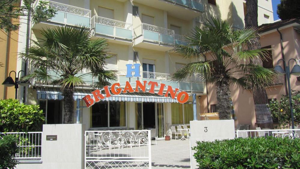 Hotel Brigantino Milano Marittima Buitenkant foto