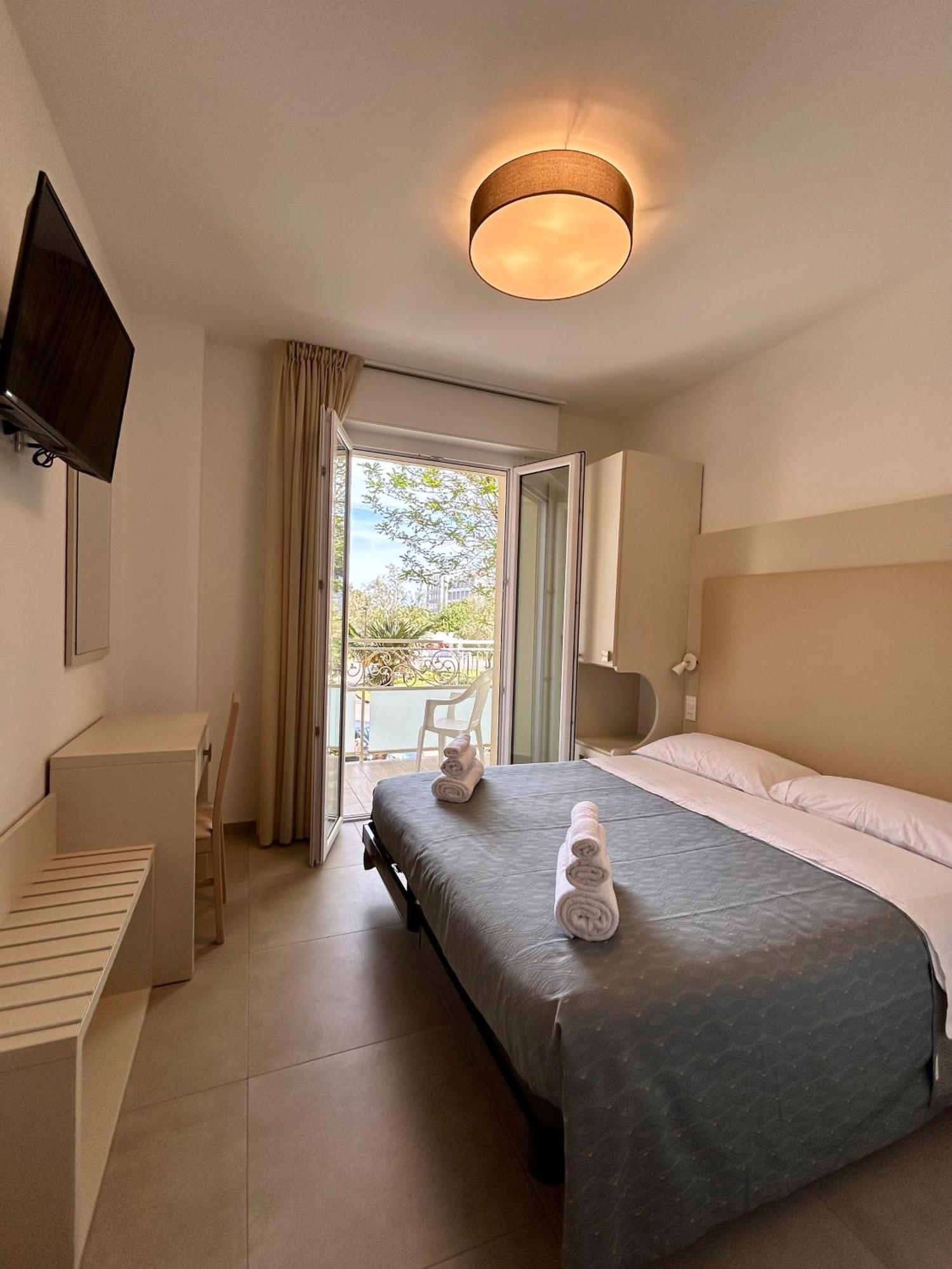 Hotel Brigantino Milano Marittima Buitenkant foto
